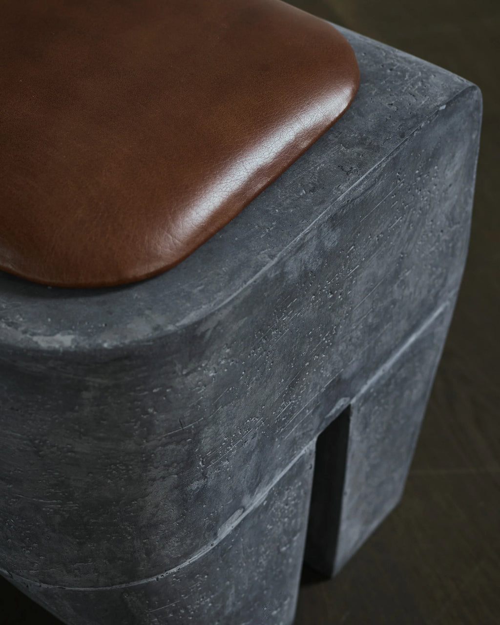 Sculpt Stool - Concrete & Leather
