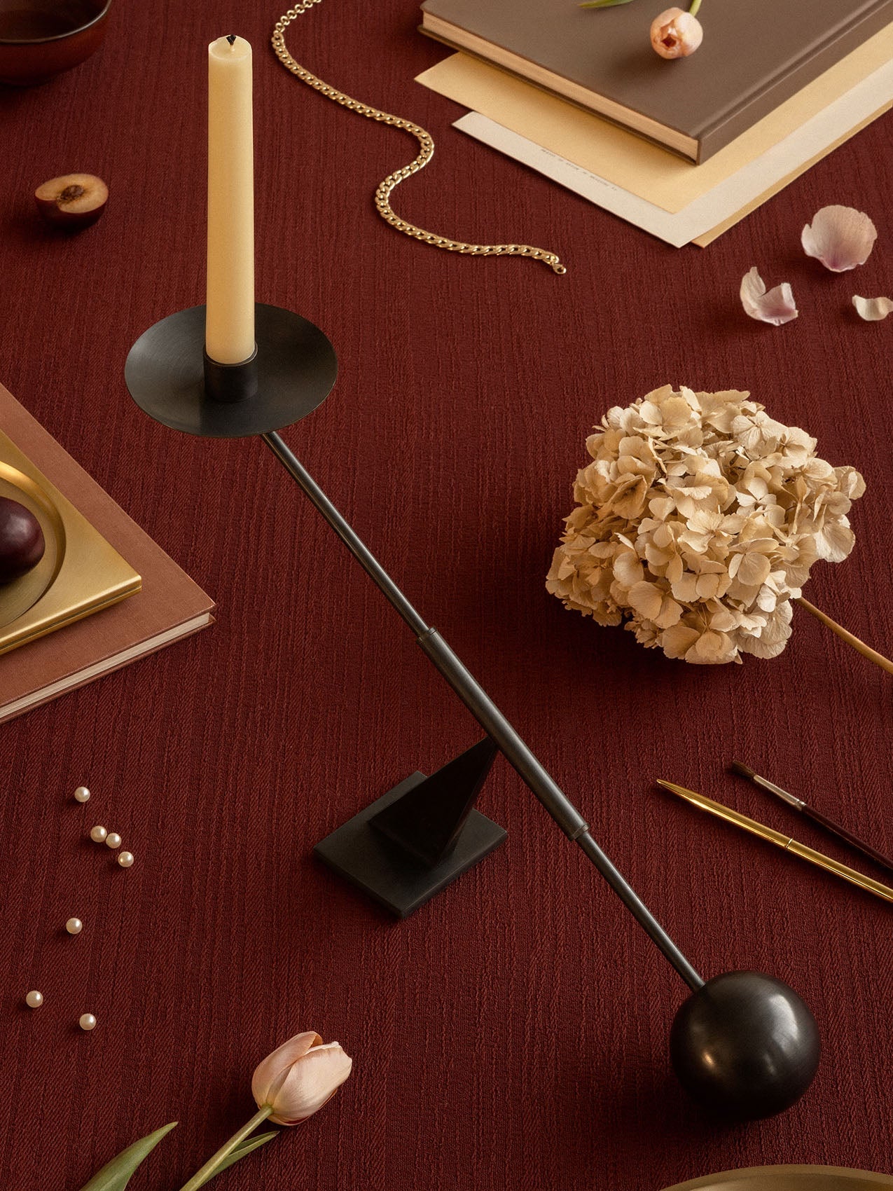 Interconnect Candle Holder