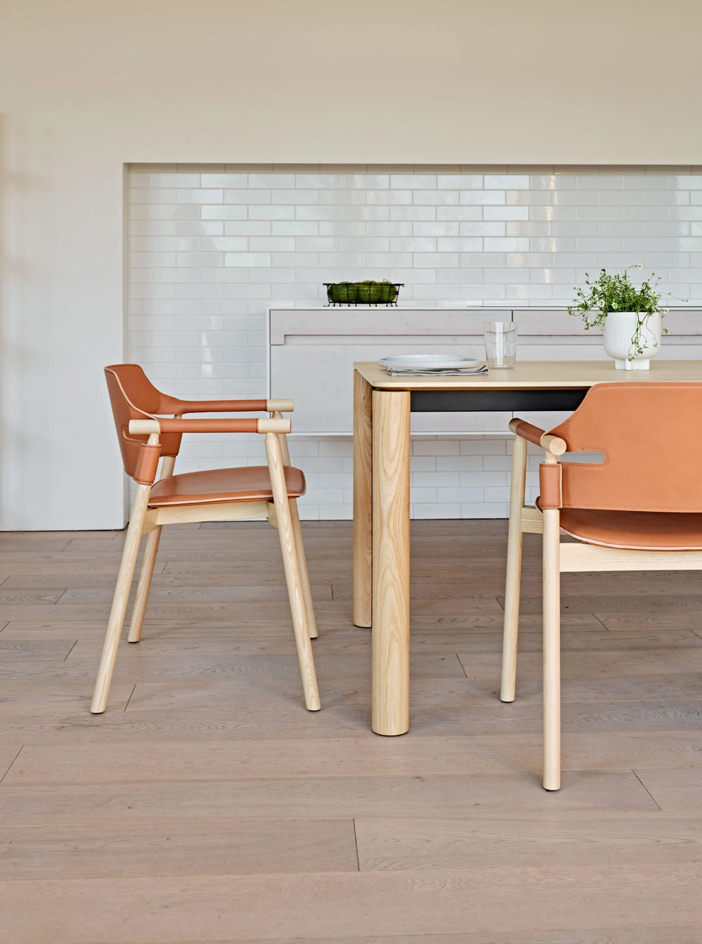 Suite P L CU Armchair