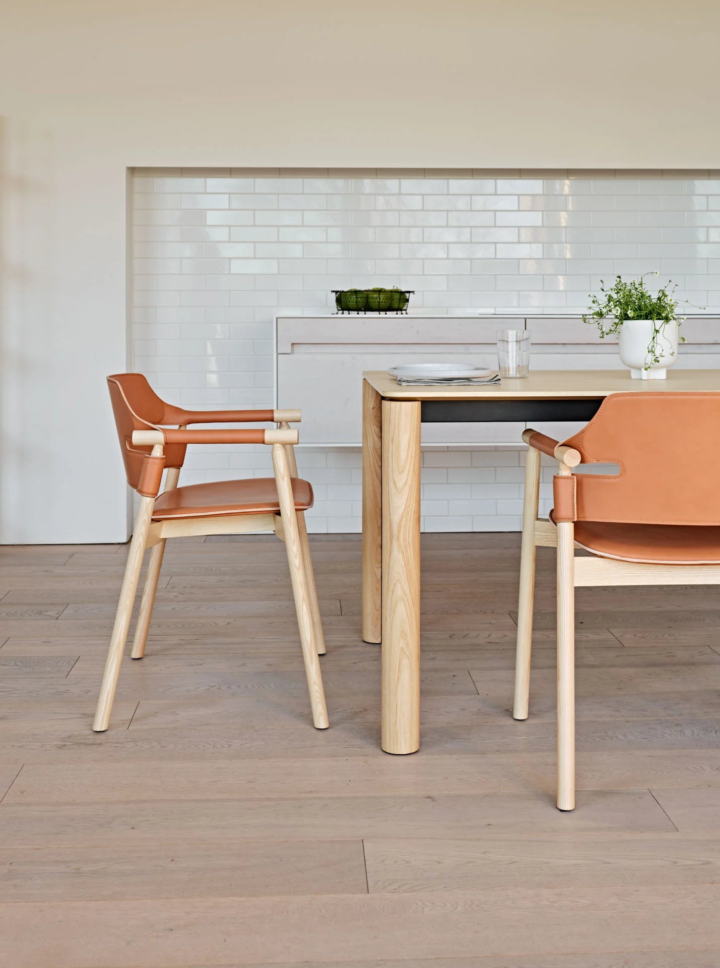 Suite P L CU Armchair